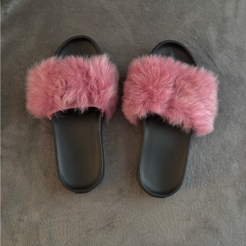 UGG faux fur slippers Pink size 7